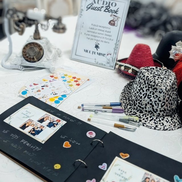 Set complet Audio Guest Book — telefon vintage, album, pixuri și accesorii